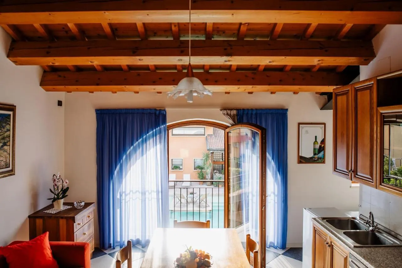 La Dolce Vita Bed & Breakfast Montecchia di Crosara Italy