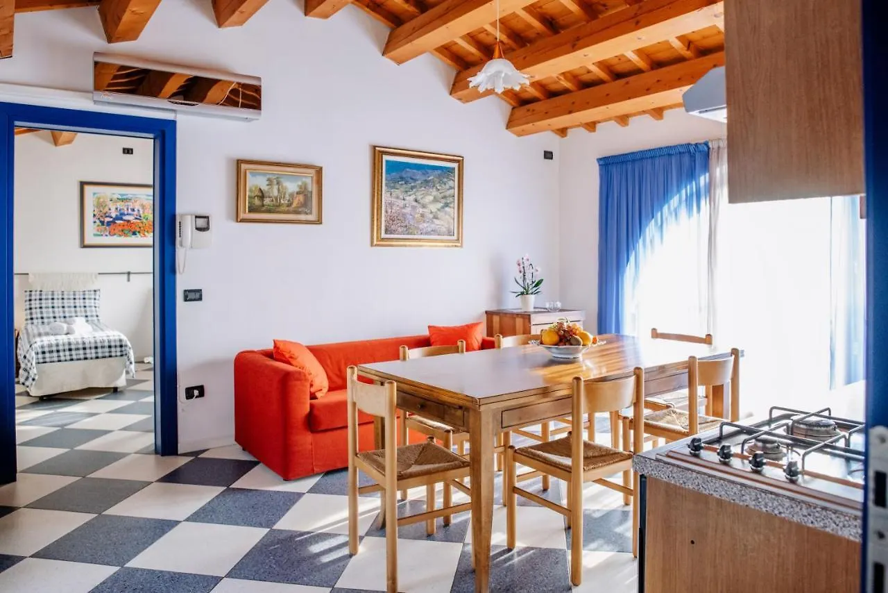 La Dolce Vita Bed & Breakfast Montecchia di Crosara 3*,  Italy