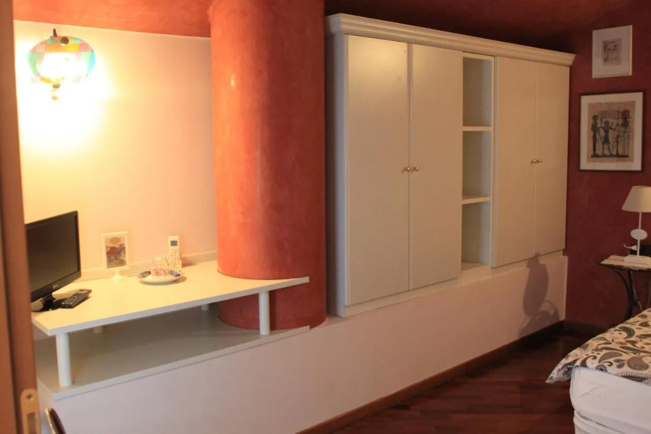 La Dolce Vita Bed & Breakfast Montecchia di Crosara Italy